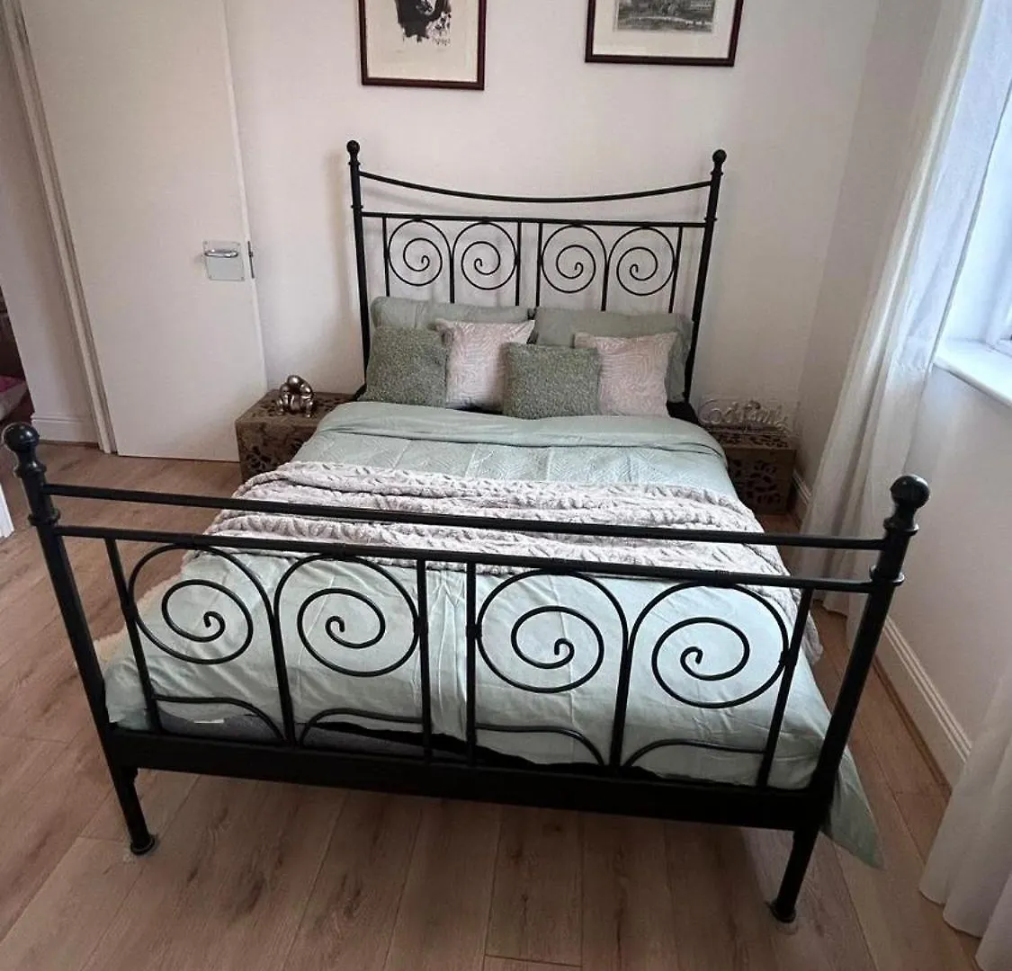 Trendy 2 Bedroom Apartment In Canary Wharf London 0*,  United Kingdom